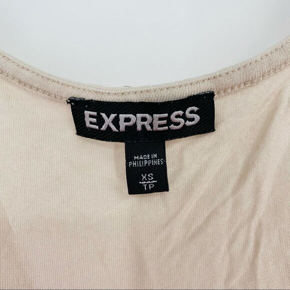 EXPRESS Striped Sleeveless Blouse - Picture 6 of 8